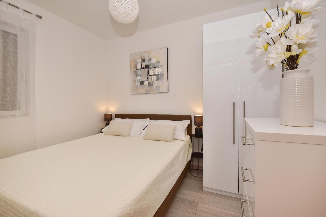 Apartman Luka Igrane Exteriér fotografie